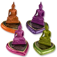 16 St. Polyresin-Buddha auf Pralinenherz